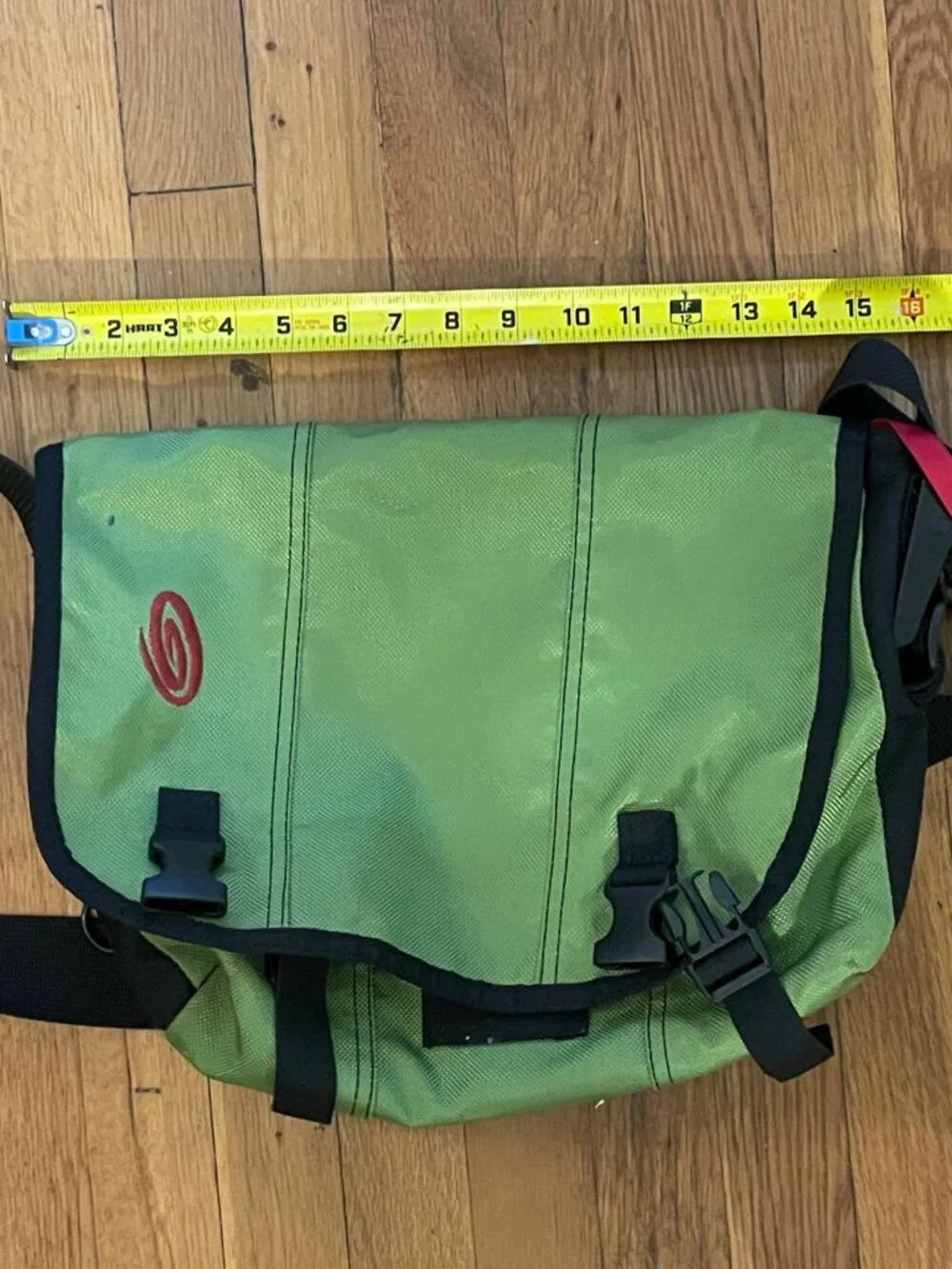 Legendary Timbuk2 Classic Messenger Bag Featuring Rare Red Vintage Logo